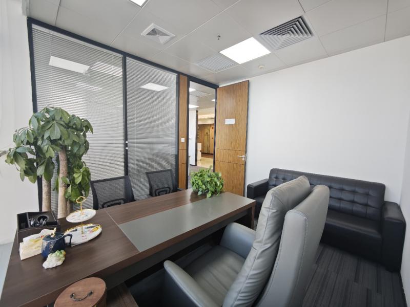 耀中广场写字楼图片15371