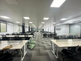 智慧港企业孵化基地